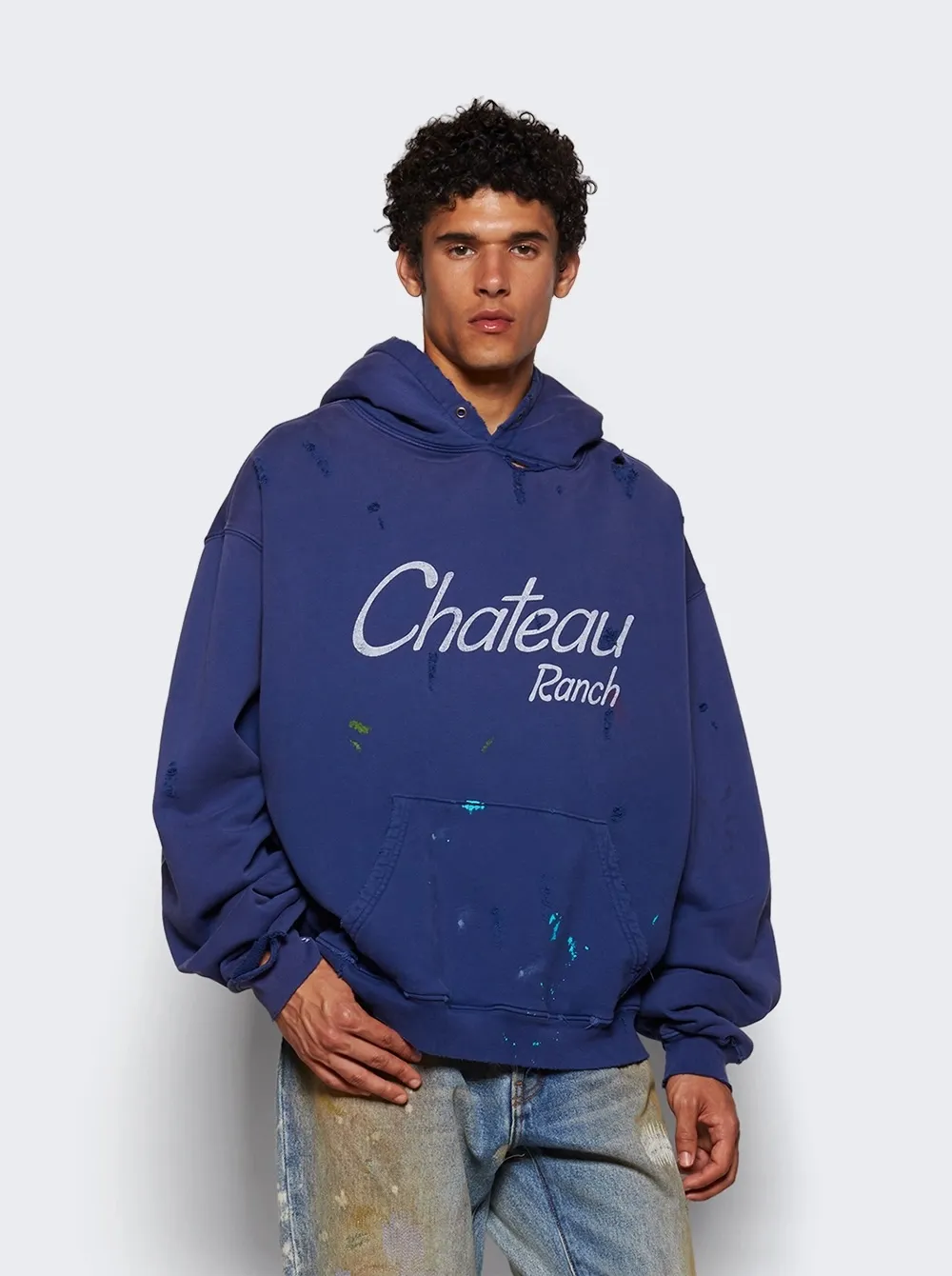 GALLERY DEPT. CHATEAU RANCH HOODIE/NAVY Horseshoe Winery Splash Ink Destroyed Hoodie Washed Blue S-XL Assute Reactive Dyes Ready-made Clothes Fade Process Post-Fry Color Processing Super Heavy and Cumbersome Too Many Cuts and Hanging Wormhole Destruction Process➕Hand-Splashed Ink Very Time-consuming and Labor-intensive Correct Version Original Main Mark➕Large Main Mark➕Yellow Wash Mark The original BOXY short and wide version has not been changed at all. God-cut. Authentic level printing process. Post-washing treatment to show natural aging effect.